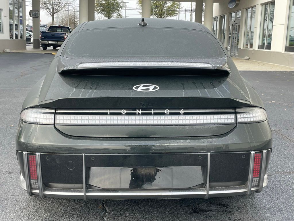 Thumbnail: 2023 Hyundai Ioniq 6 - 4