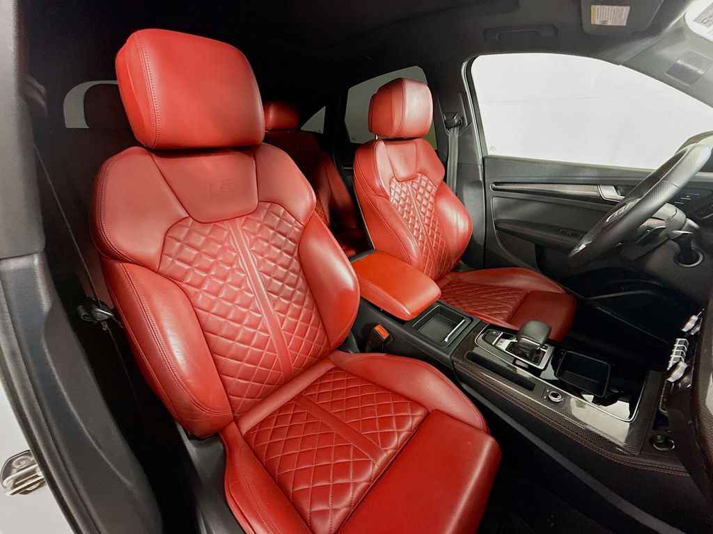 Thumbnail: 2022 Audi SQ5 - 29