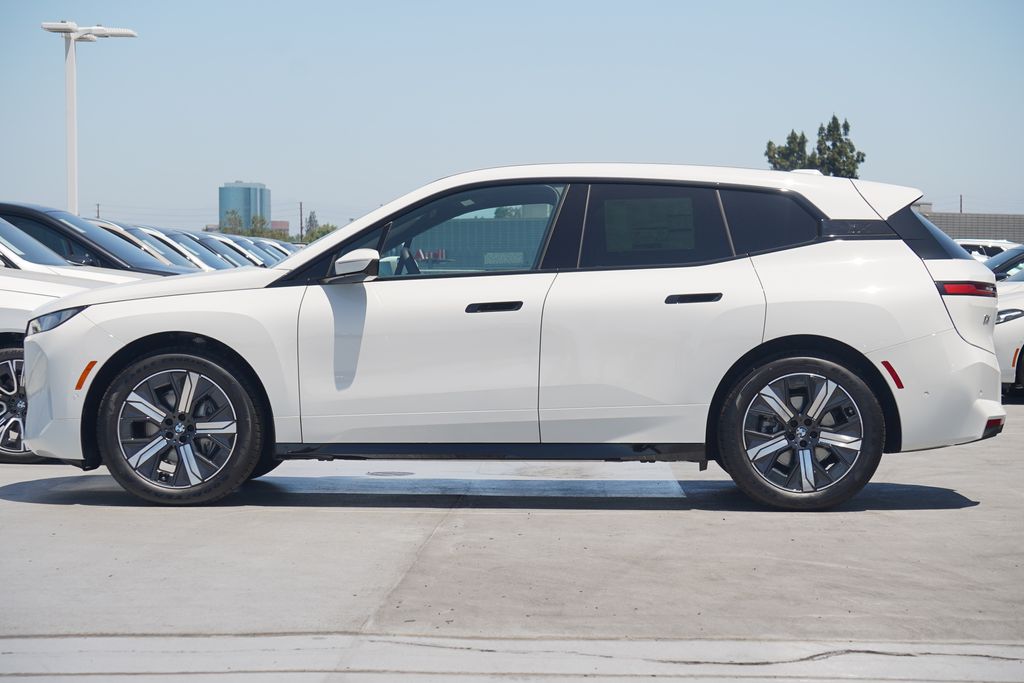 Thumbnail: 2026 BMW iX - 4