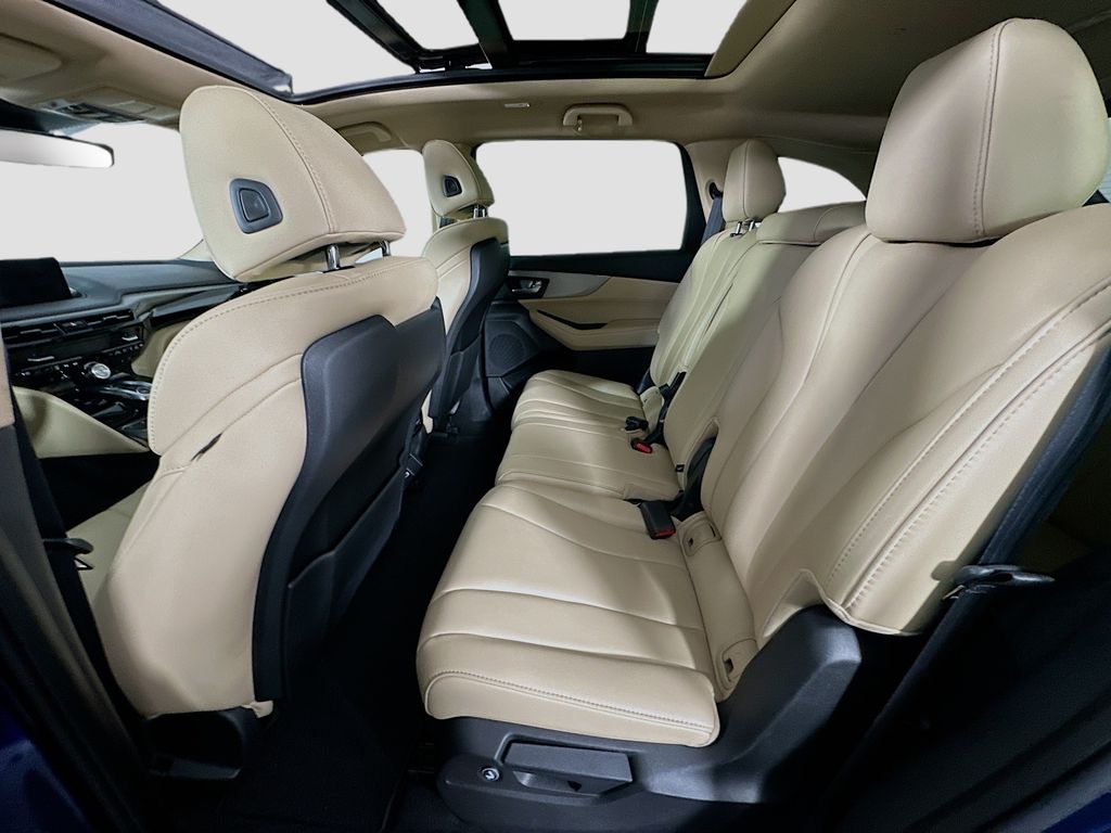 used 2024 Acura MDX car, priced at $38,999