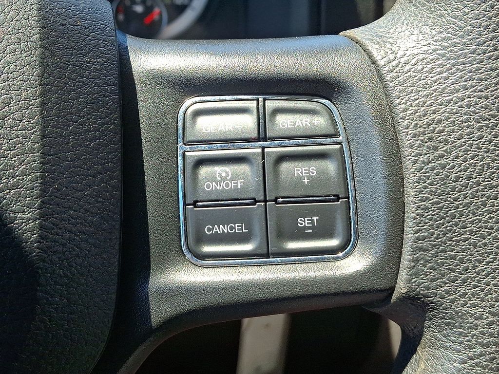 Thumbnail: 2021 RAM 1500 Classic - 21