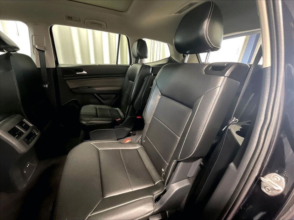 2023 Volkswagen Atlas — photo 15
