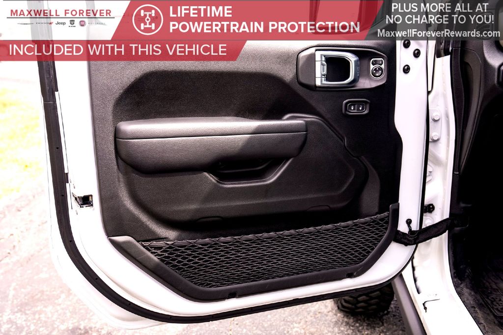 Used Car 2023 Jeep Gladiator  Willys For Sale Under $35,000 In Taylor, Texas