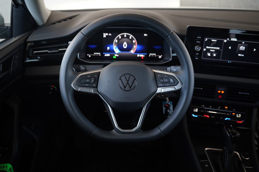 Thumbnail: 2026 Volkswagen Jetta - 9