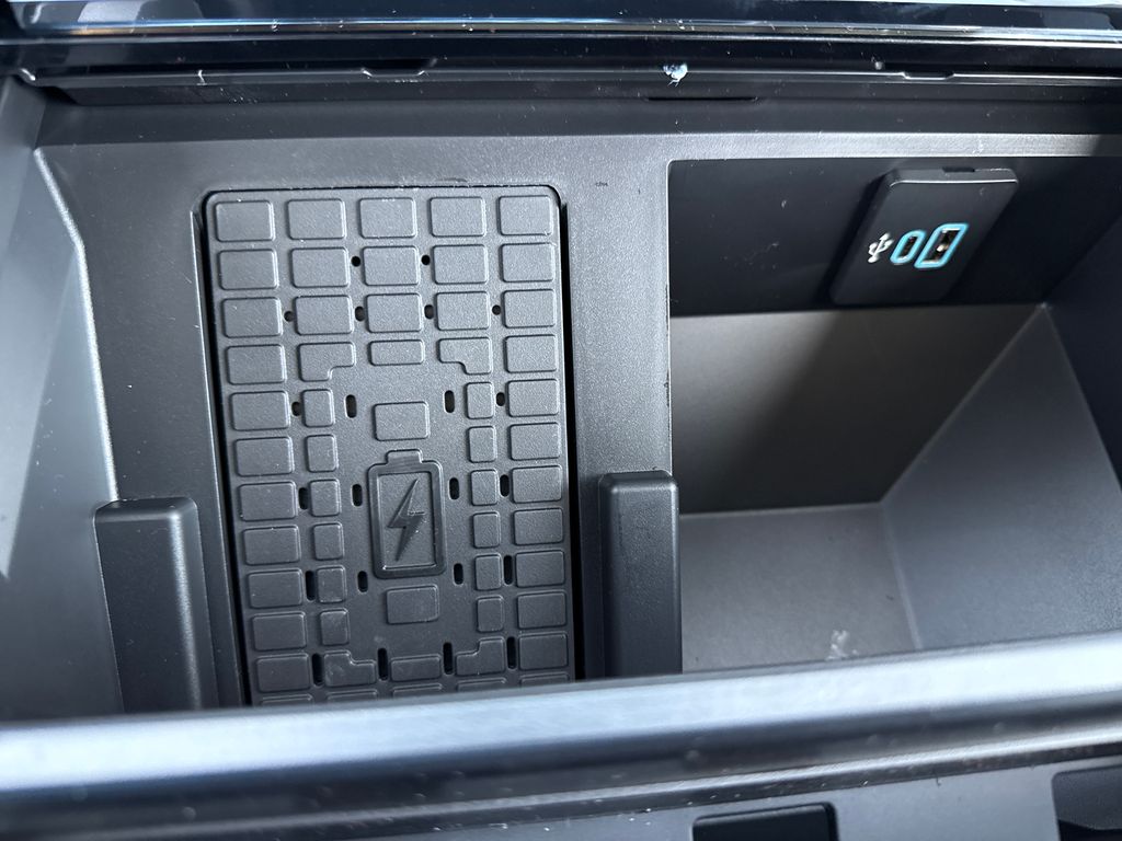 New 2026 White Ford Lariat image 39