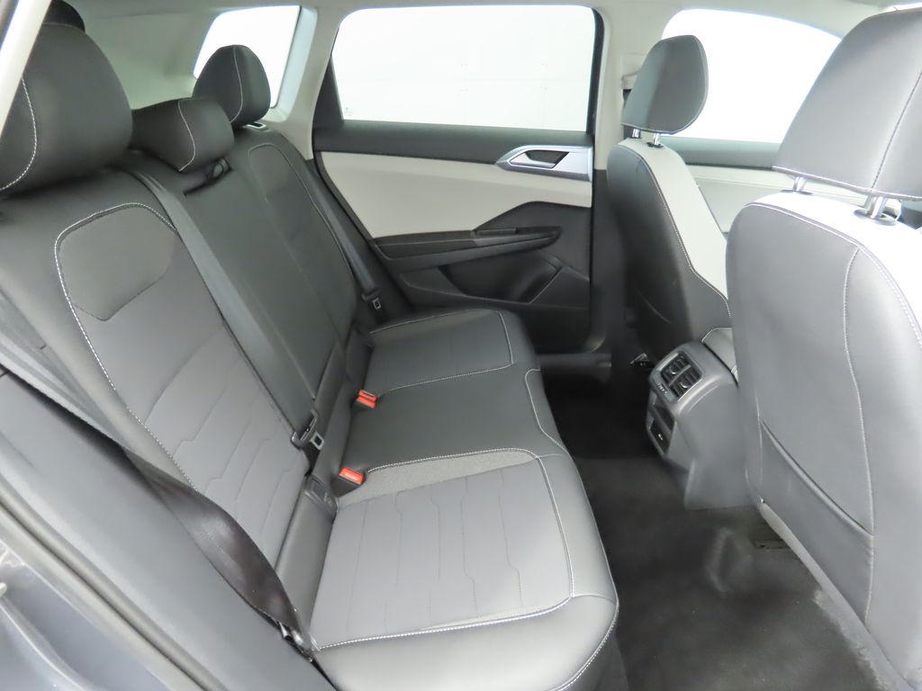 Thumbnail: 2025 Volkswagen Taos - 22