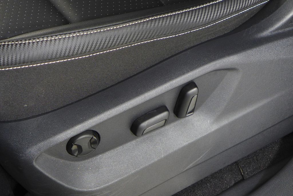 Thumbnail: 2023 Volkswagen Atlas - 23