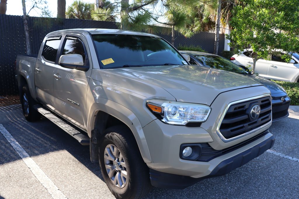 Thumbnail: 2019 Toyota Tacoma - 6