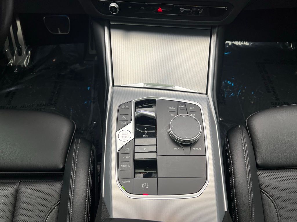 Thumbnail: 2023 BMW 3 Series - 11