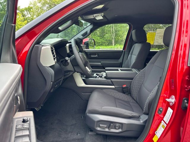 2026 Toyota Tundra SR5 - Photo 27