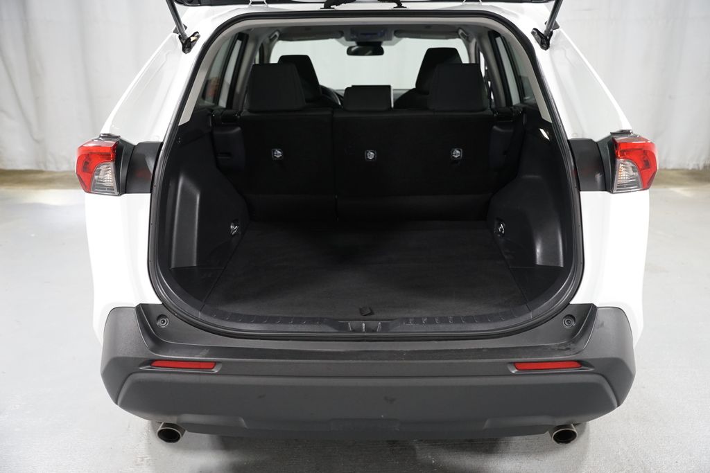 Thumbnail: 2025 Toyota RAV4 - 32