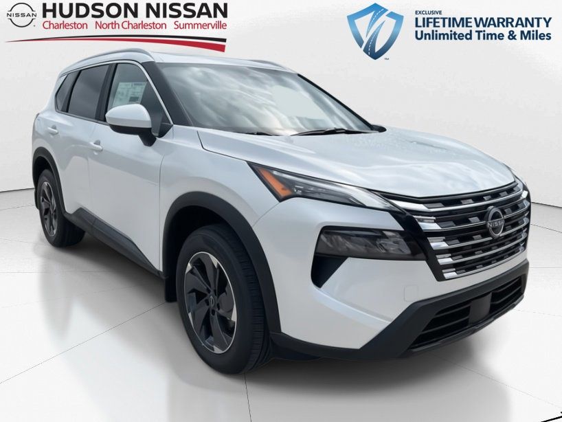 2025 Everest White Pearl Nissan Rogue SV FWD SUV