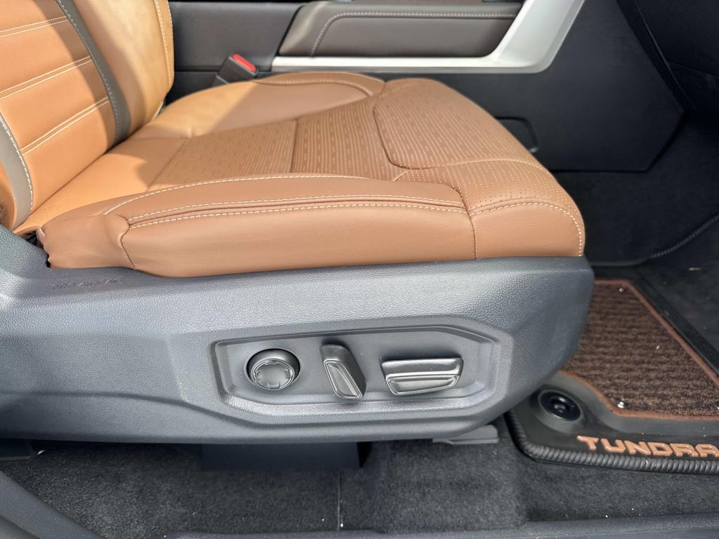 2026 Toyota Tundra Hybrid 1794 Edition - 10