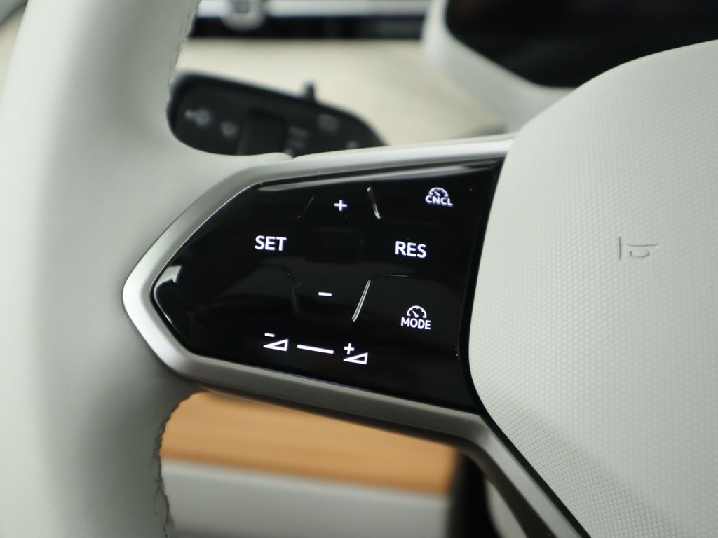 Thumbnail: 2025 Volkswagen ID.Buzz - 11