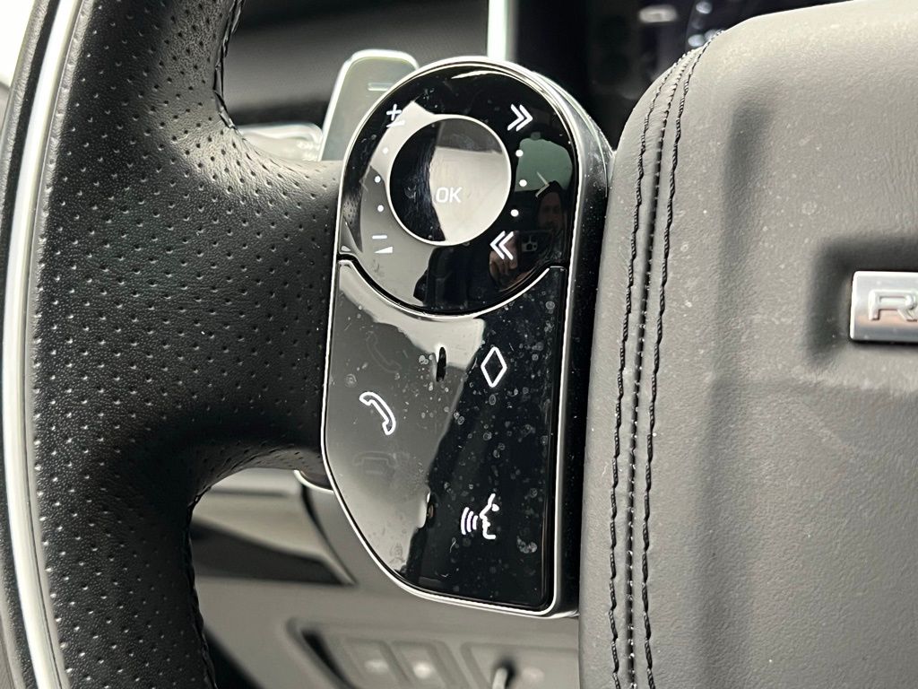 Thumbnail: 2020 Land Rover Range Rover Sport - 20