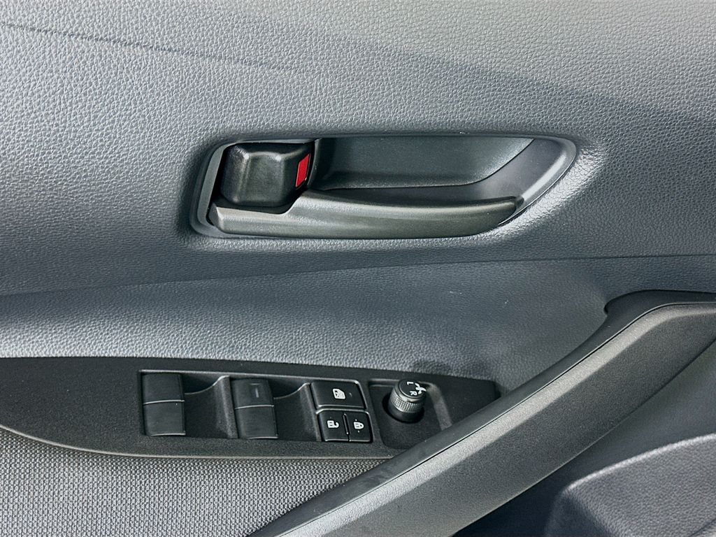 Thumbnail: 2025 Toyota Corolla - 18