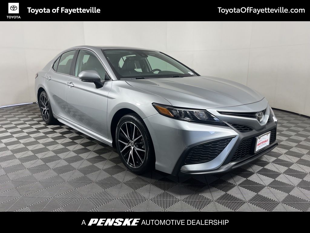 2023 Toyota Camry SE 6