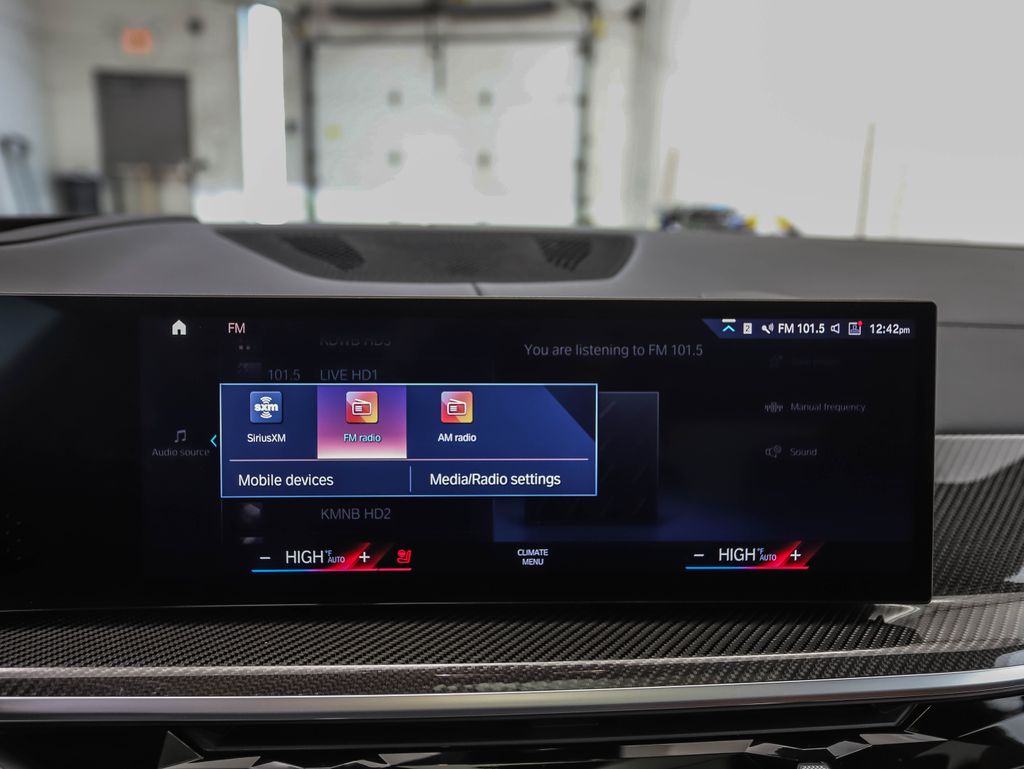 Thumbnail: 2023 BMW X7 - 17