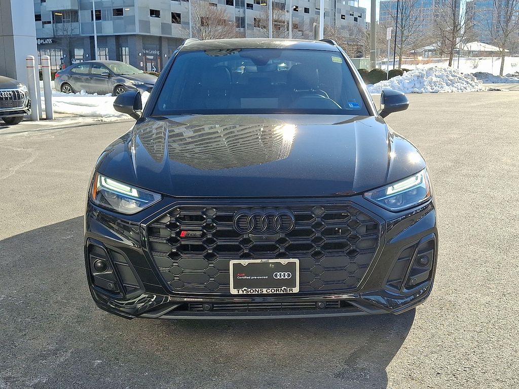 Thumbnail: 2022 Audi SQ5 - 2