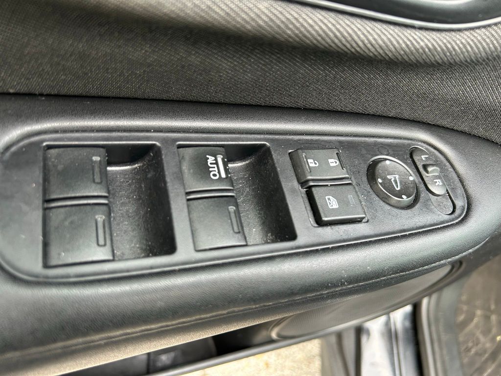 2022 Honda HR-V LX 16
