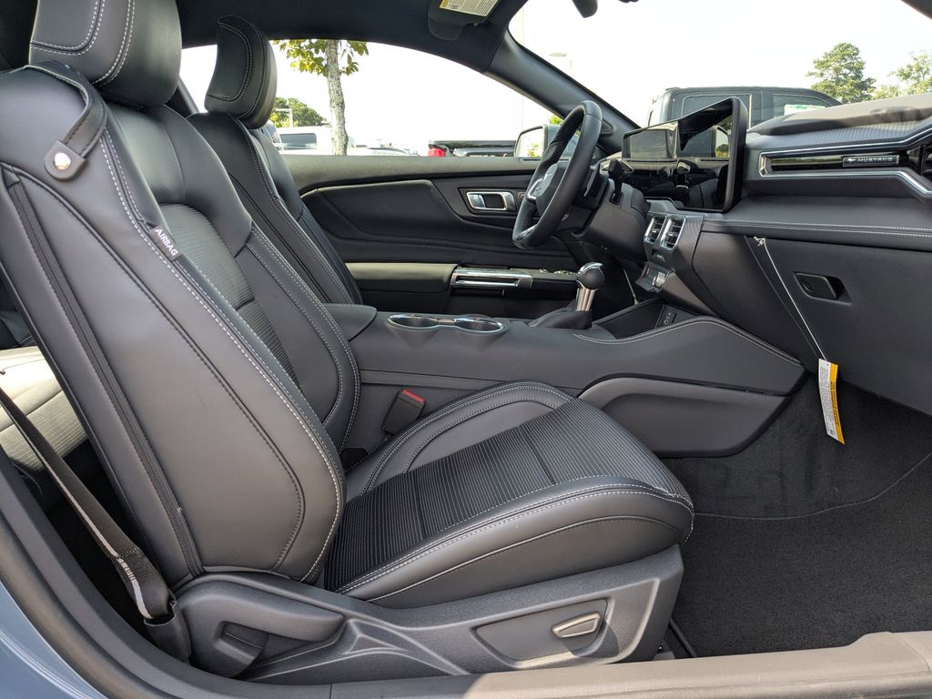 2025 Ford Mustang GT Premium Fastback