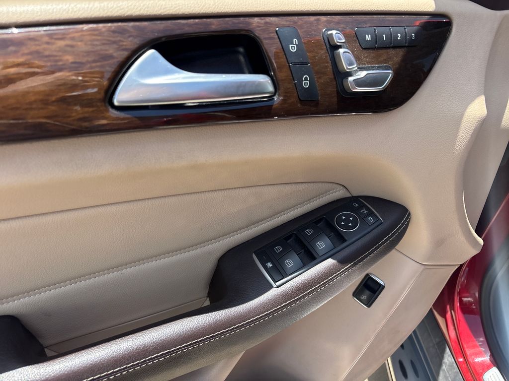 Used 2016  Mercedes-Benz GLE 350 image 17