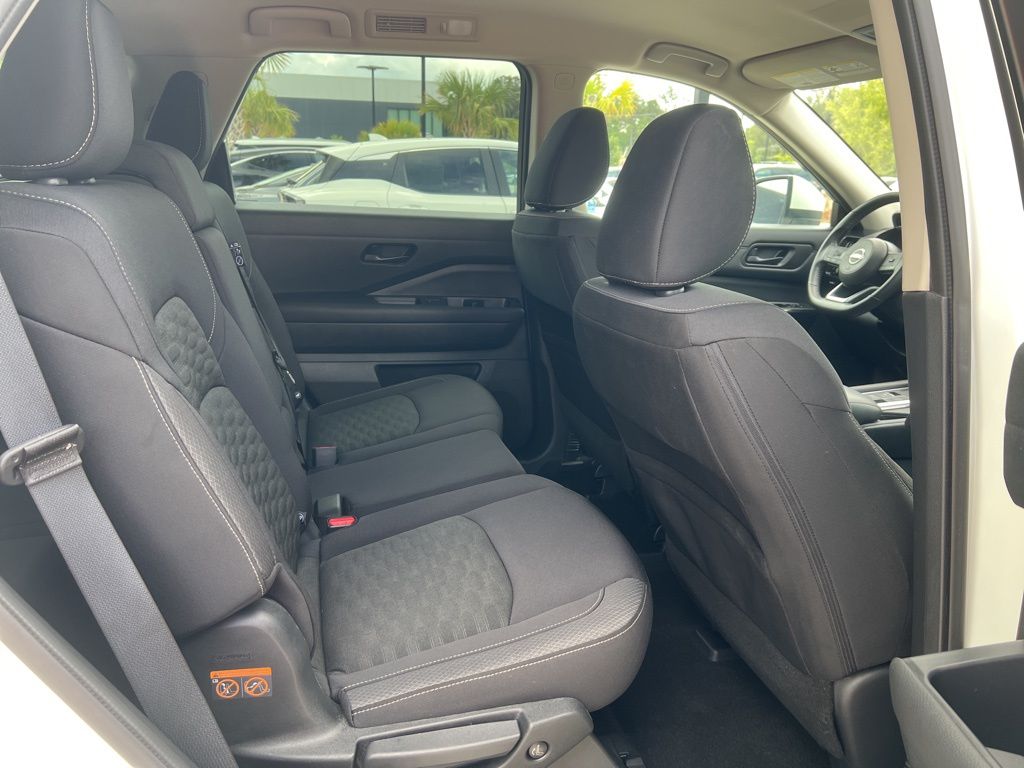 2024 Glacier White Nissan Pathfinder SV FWD SUV