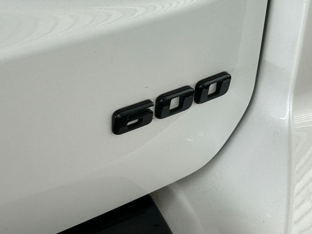 Used 2022 Crystal White Tricoat Cadillac Sport image 50