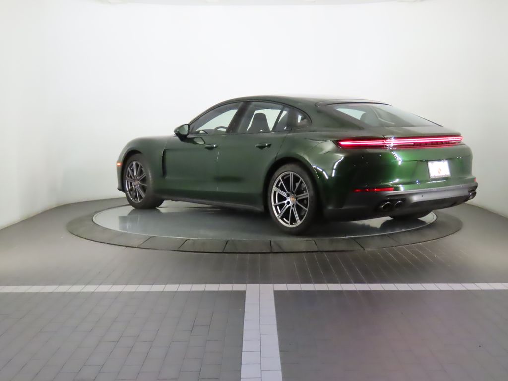 Thumbnail: 2025 Porsche Panamera - 3