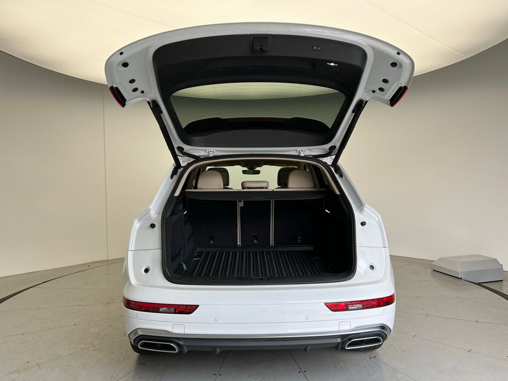 Thumbnail: 2023 Audi Q5 - 5
