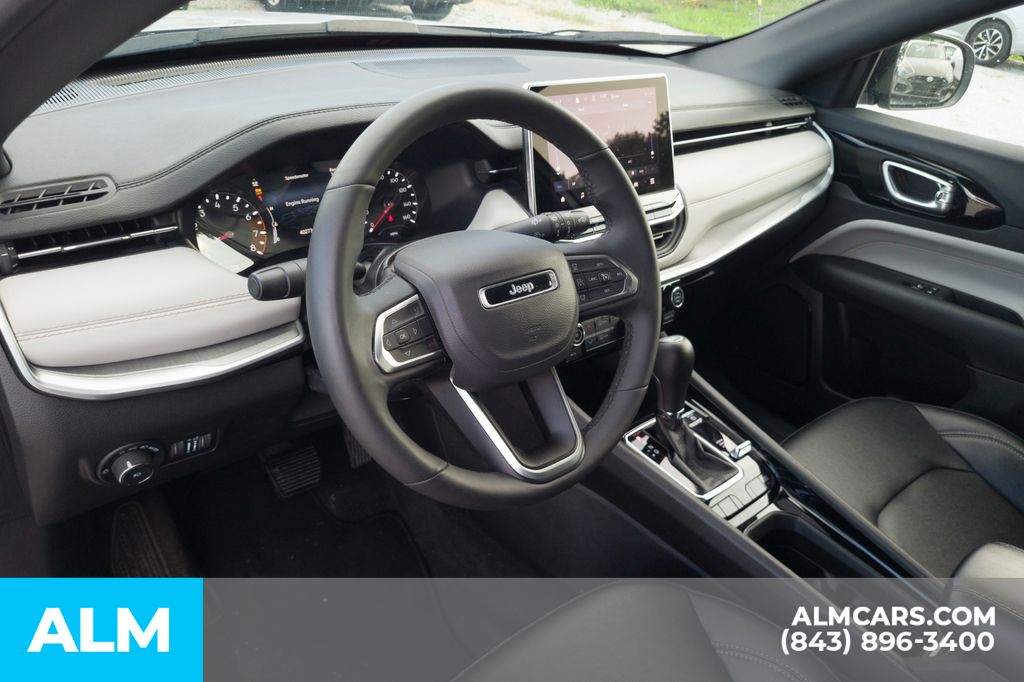 Used 2025 Silver Jeep Limited image 6