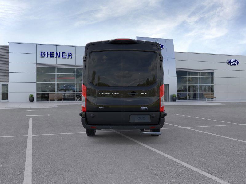 Transit Passenger Van 350 XLT Medium Roof w/148" WB