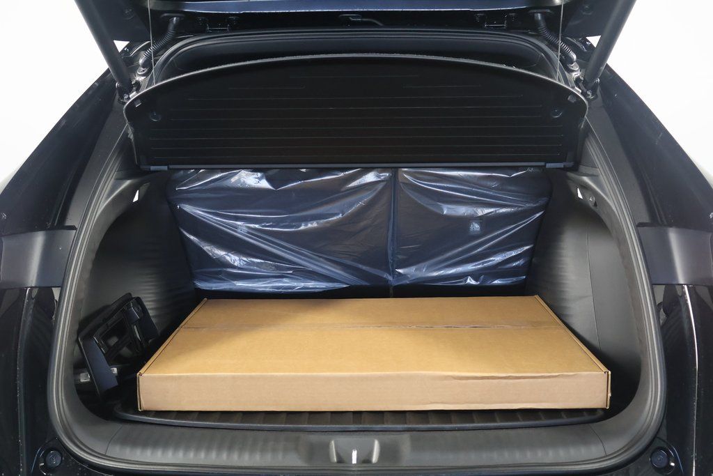 Thumbnail: 2025 Acura ADX - 8