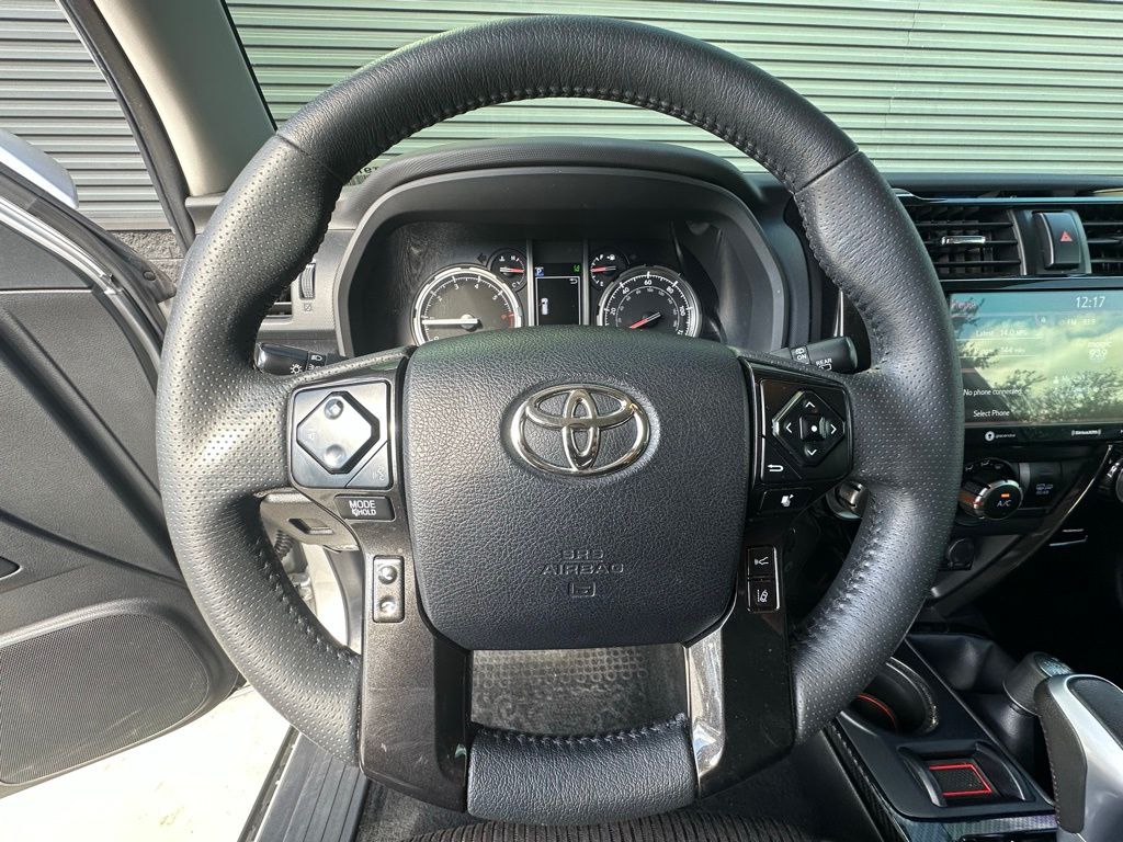 2022 Toyota 4Runner TRD Off Road 18