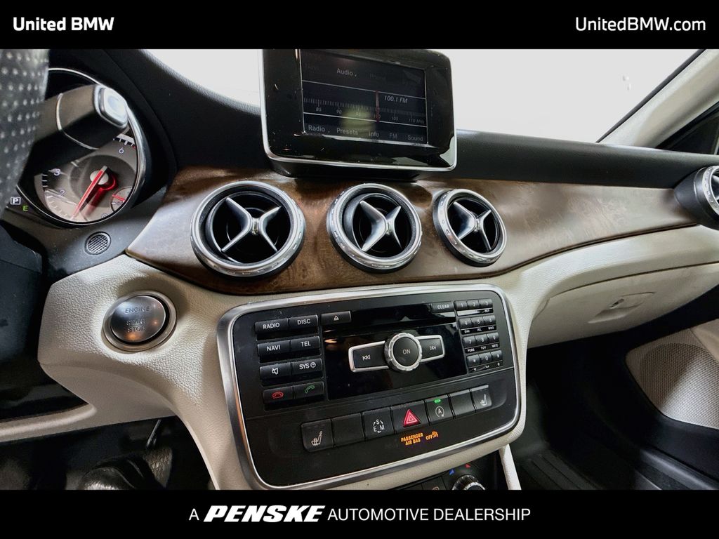 Thumbnail: 2015 Mercedes-Benz GLA - 8