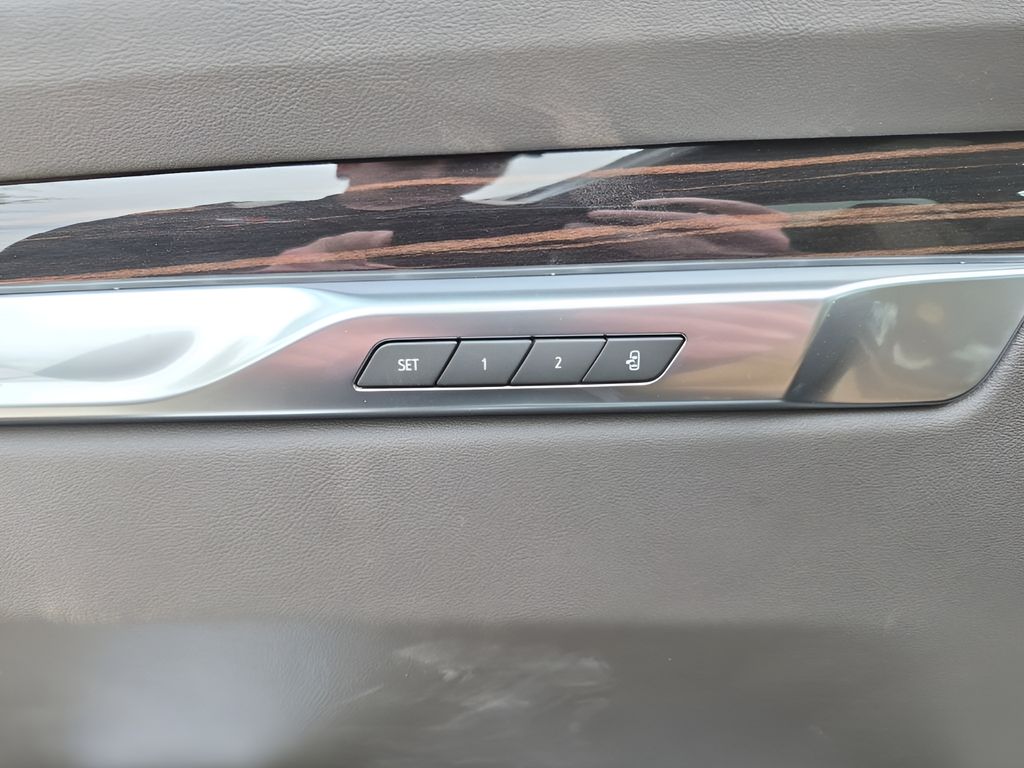 New 2026 White Cadillac Luxury image 27