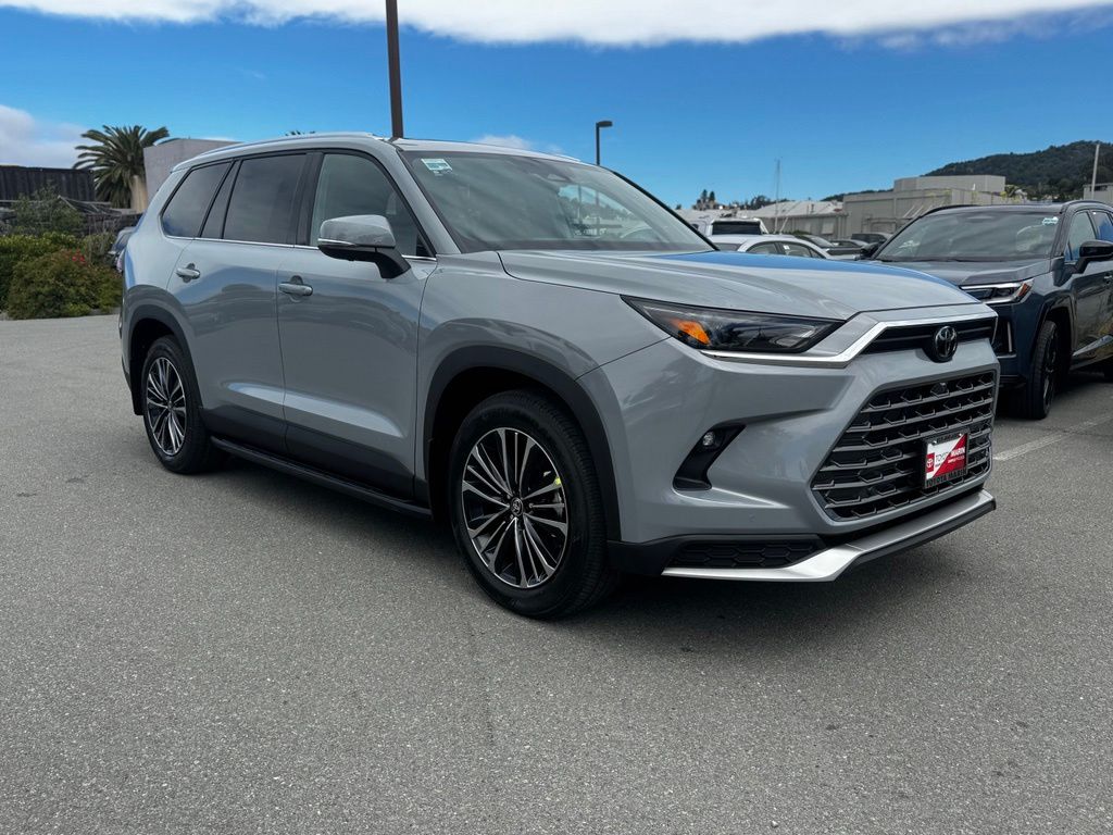 New 2026 Toyota Grand Highlander Hybrid SUV