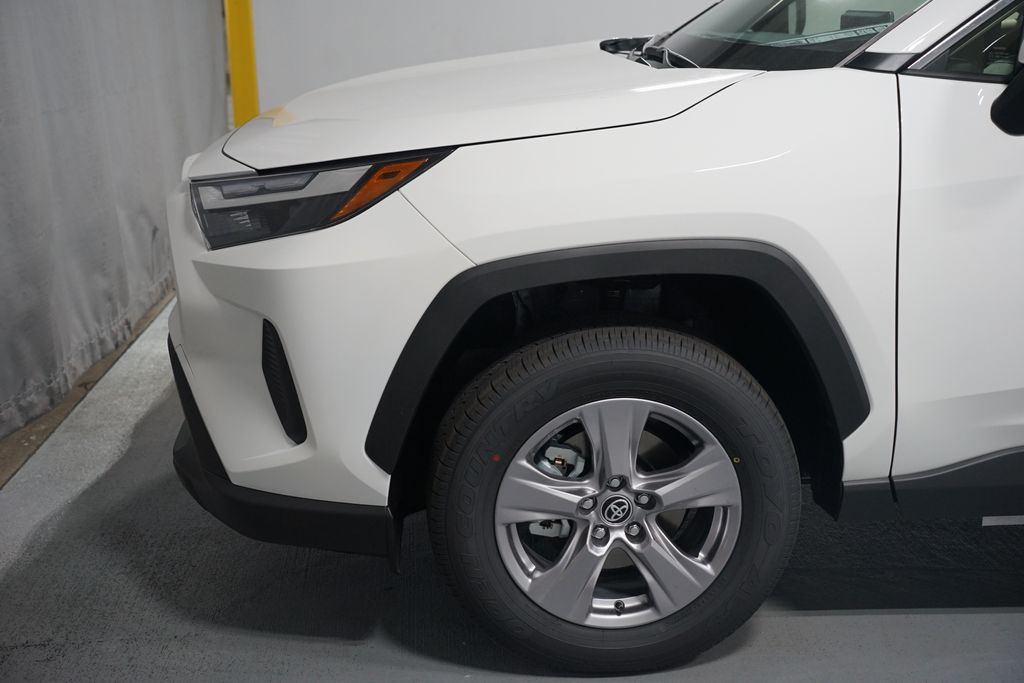 Thumbnail: 2025 Toyota RAV4 - 5