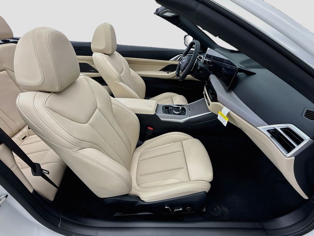 Thumbnail: 2027 BMW 4 Series - 26