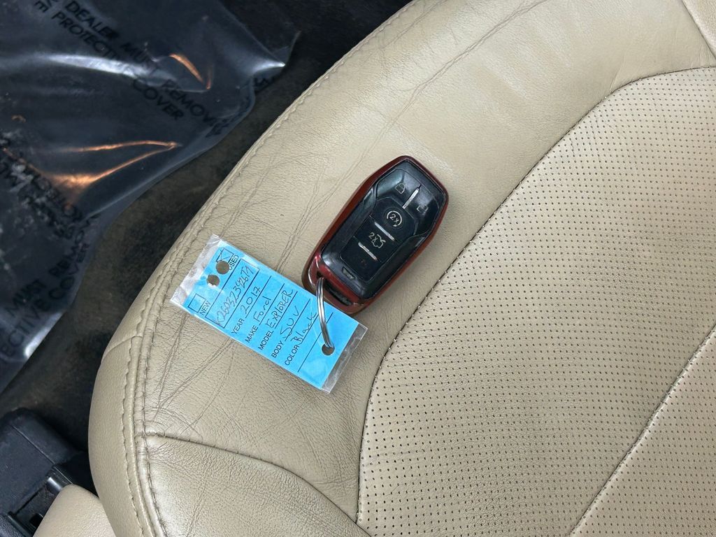 Used 2017 Shadow Black Ford Limited image 48