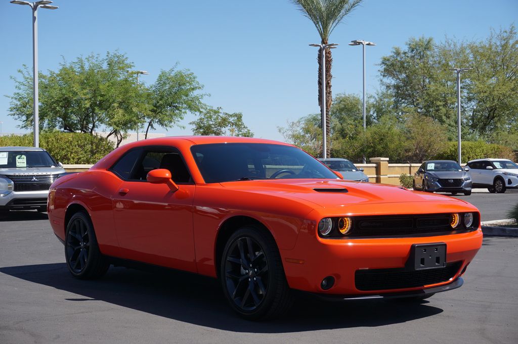 2023 Dodge Challenger SXT 4