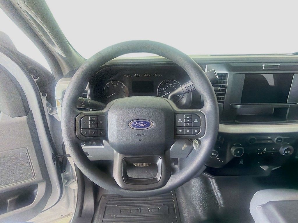 New 2026 White Ford XL image 29