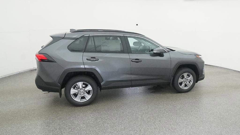 Thumbnail: 2025 Toyota RAV4 - 18