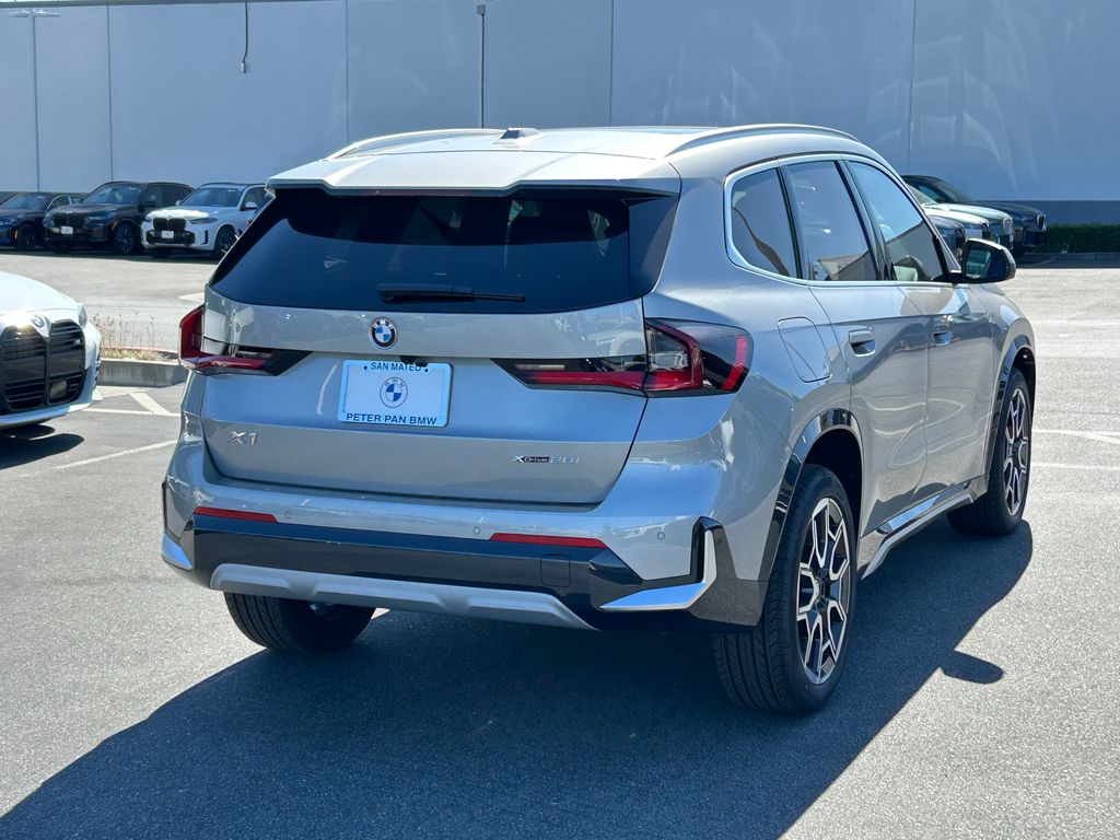 Thumbnail: 2026 BMW X1 - 5