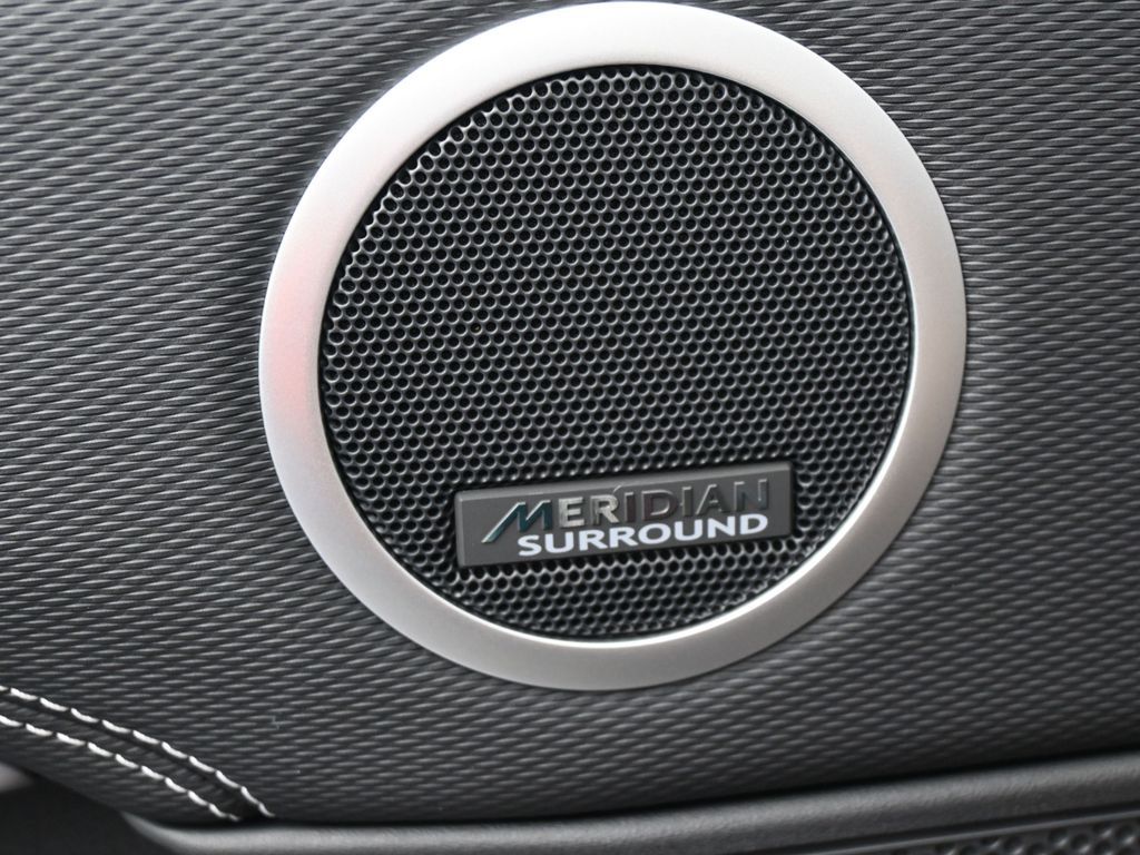2026 Land Rover Discovery Gemini Edition - Photo 14