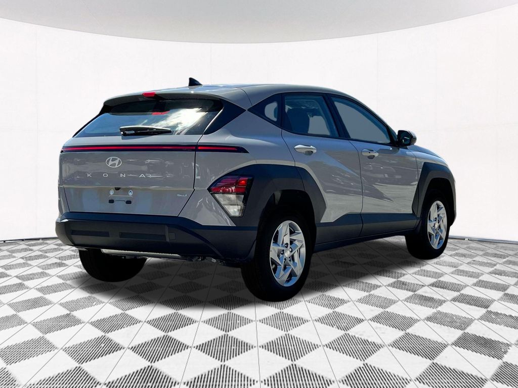 2025 Hyundai Kona SE 7