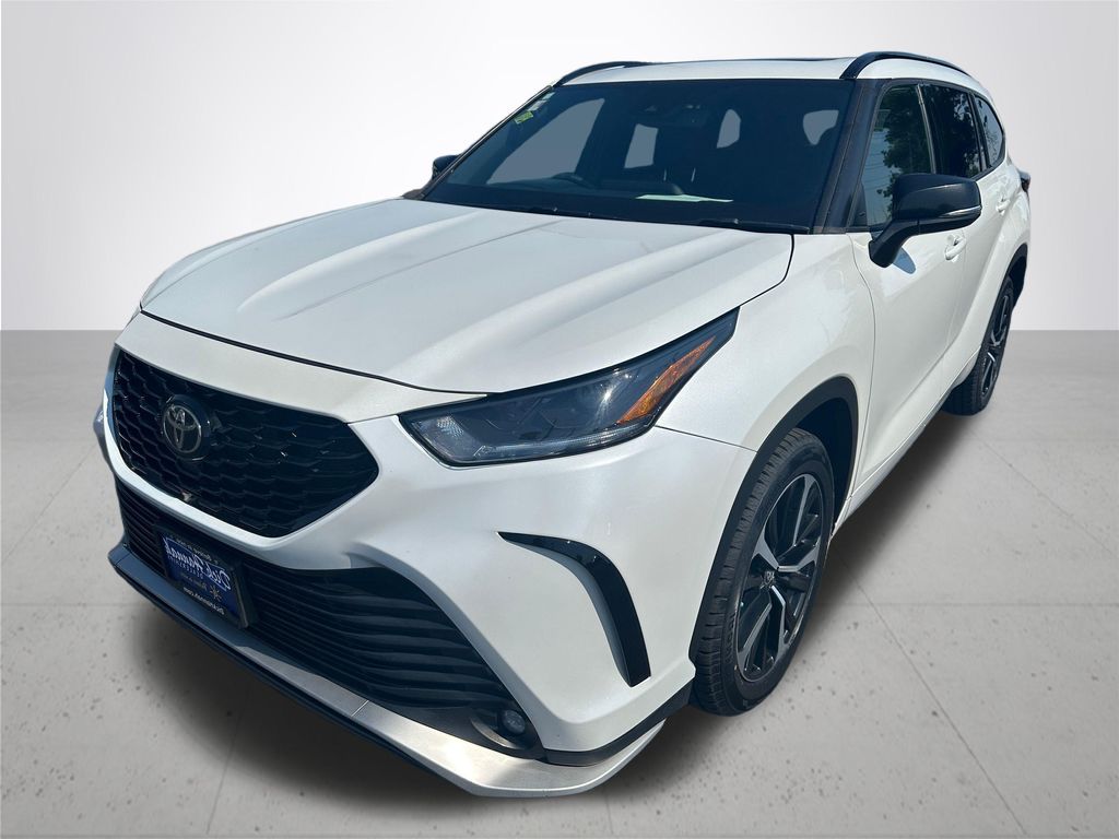 2022 Toyota Highlander XSE