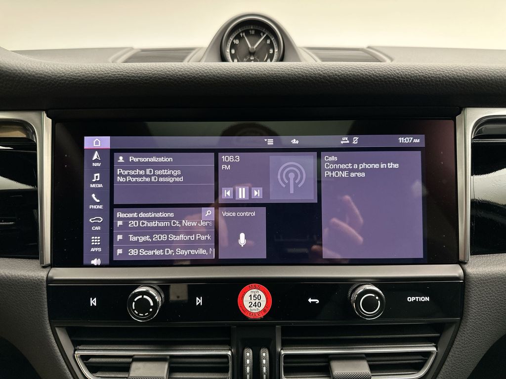 Thumbnail: 2024 Porsche Macan - 14