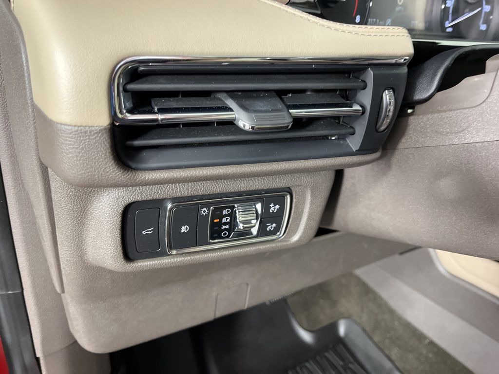 2020 Lincoln Corsair Reserve 27