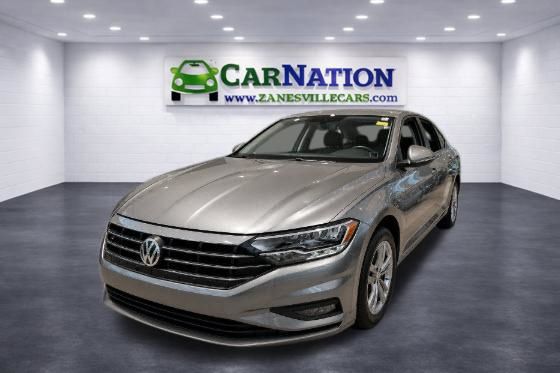Photo 1 of 2019 Volkswagen Jetta R-Line